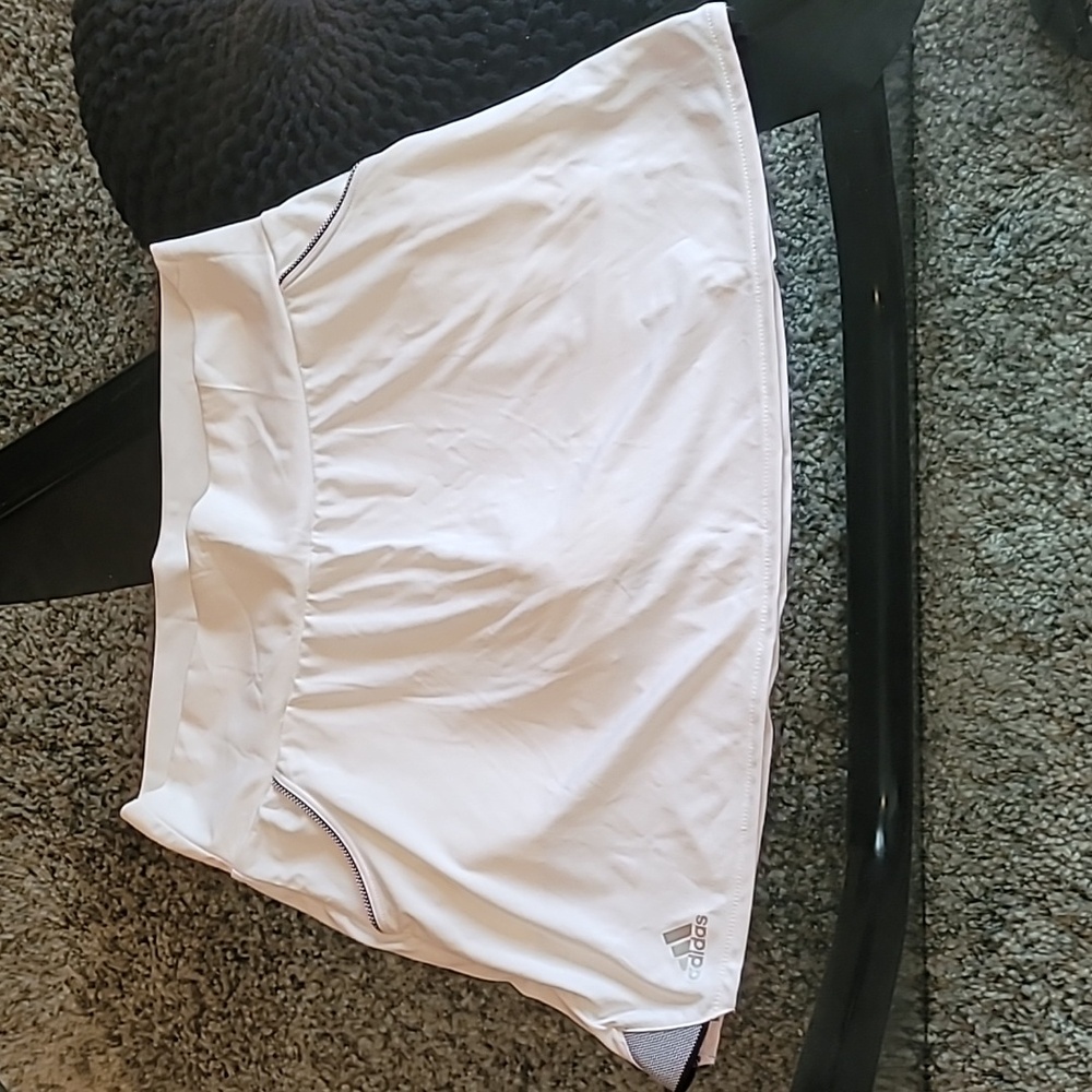 Adidas tennis skirt M